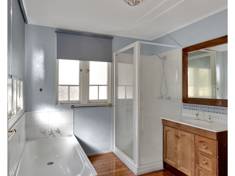 10 Bruce Street, East Toowoomba QLD 4350
