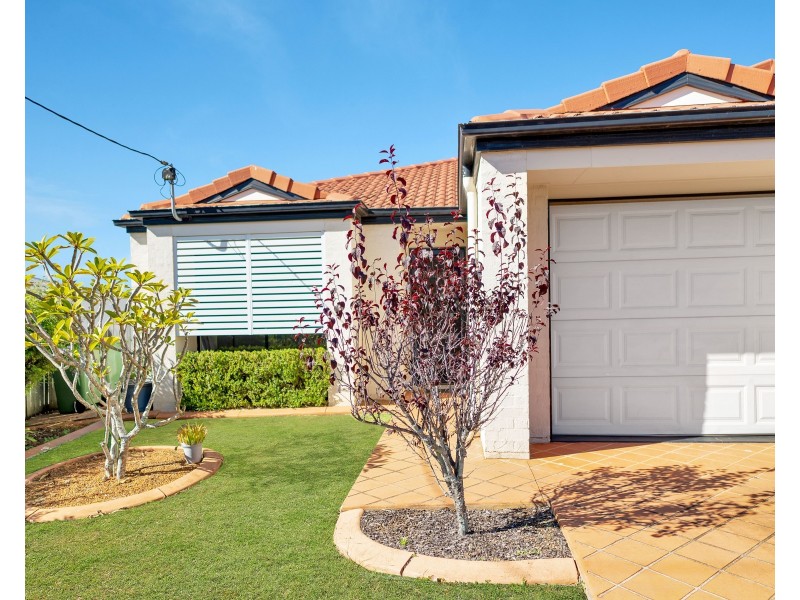 Unit 1/26 Hoepper Street, Kearneys Spring QLD 4350