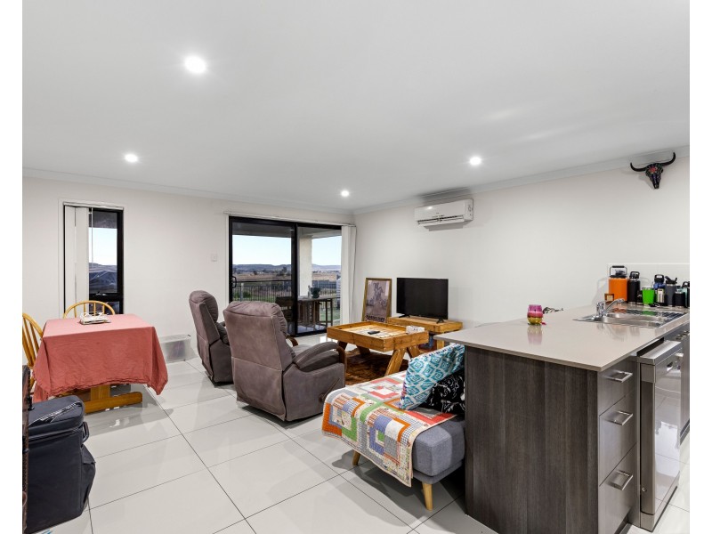 12 Kensei Street, Wyreema QLD 4352