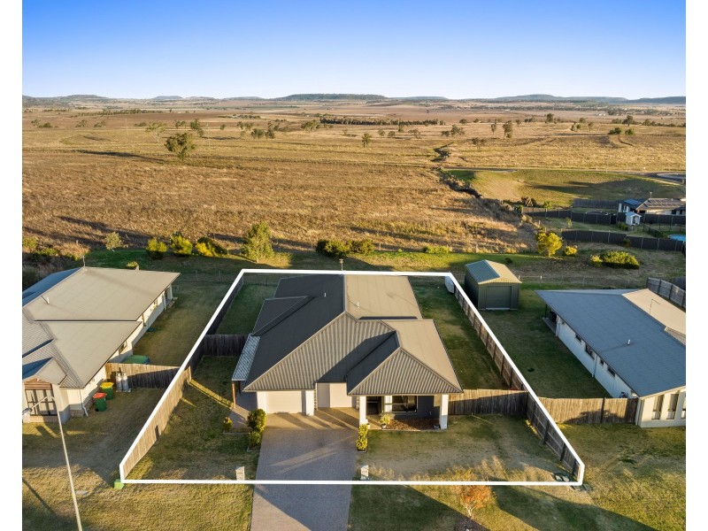 12 Kensei Street, Wyreema QLD 4352