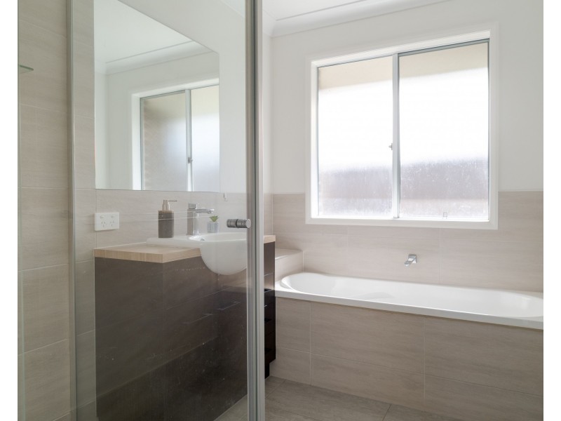 113 Cronin Road, Highfields QLD 4352