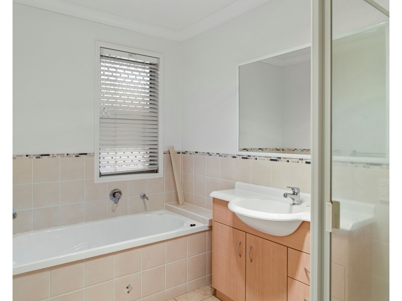 Unit 4/76 South Street, Rangeville QLD 4350