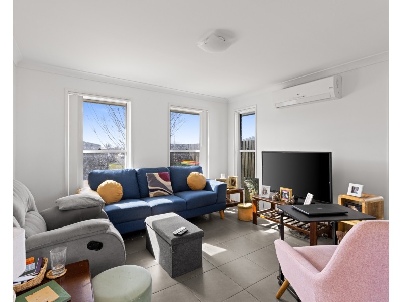 1/23 Furness Court, Kearneys Spring QLD 4350
