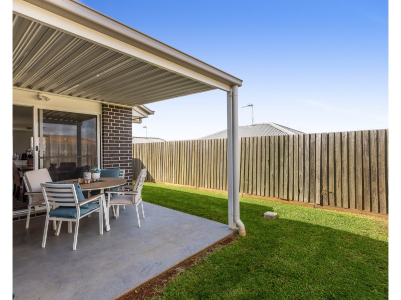 1/23 Furness Court, Kearneys Spring QLD 4350