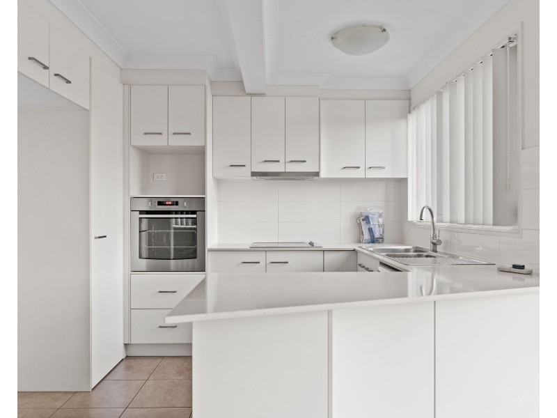 Unit 30/16 Anzac Avenue, Newtown QLD 4350