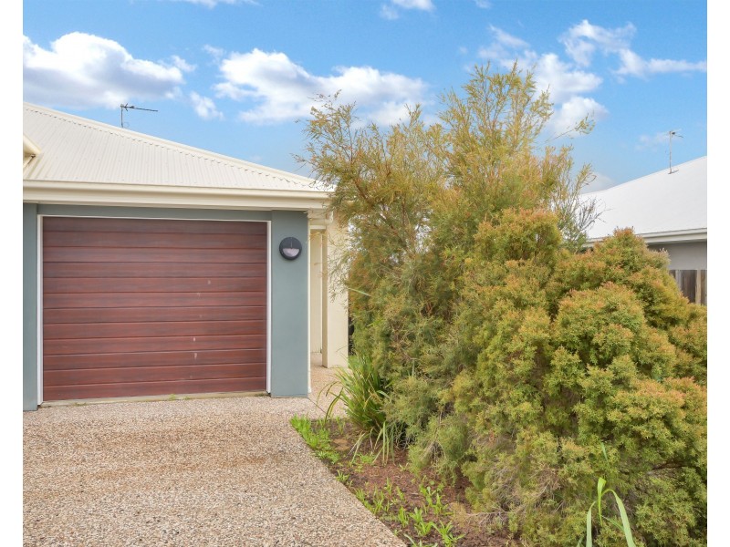 Unit 2/25 Weebah Place, Cambooya QLD 4358