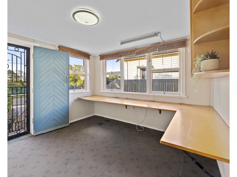 14 Dunne Street, Harristown QLD 4350