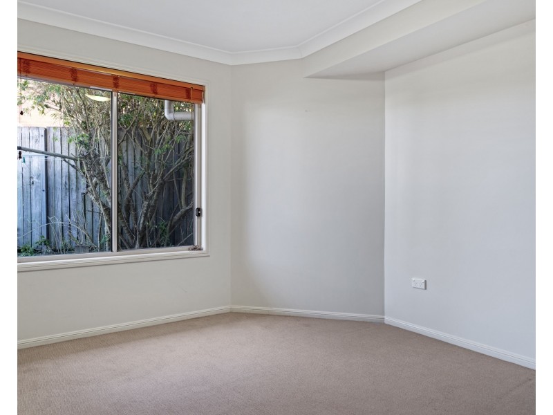 Unit 11/16 Anzac Avenue, Newtown QLD 4350