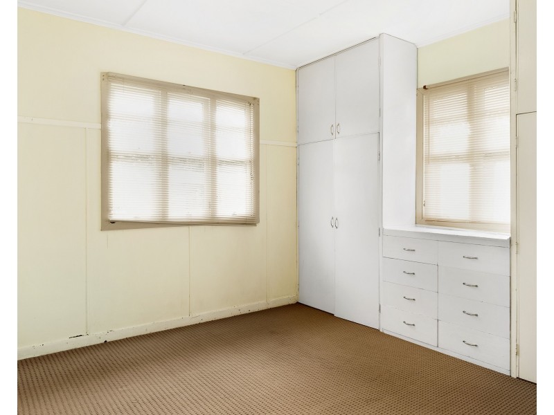 74C Mackenzie Street, Mount Lofty QLD 4350
