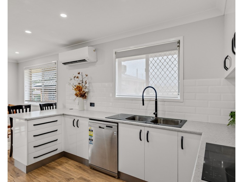 4 Koala Street, Harristown QLD 4350