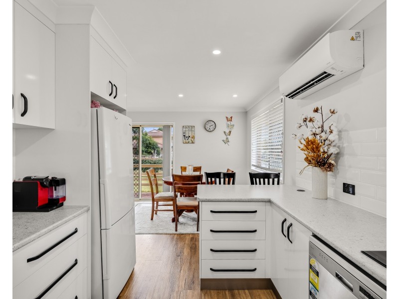 4 Koala Street, Harristown QLD 4350