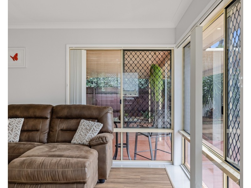 4 Koala Street, Harristown QLD 4350