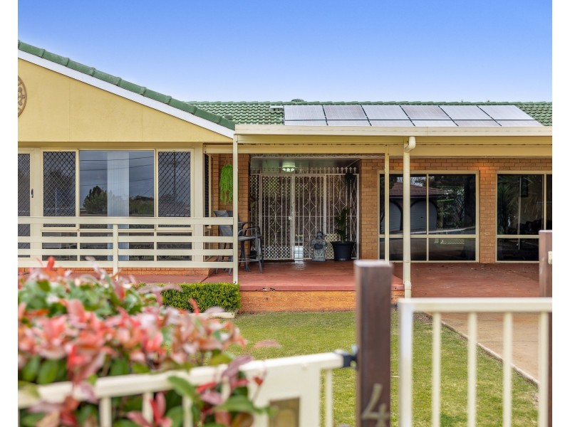 4 Koala Street, Harristown QLD 4350