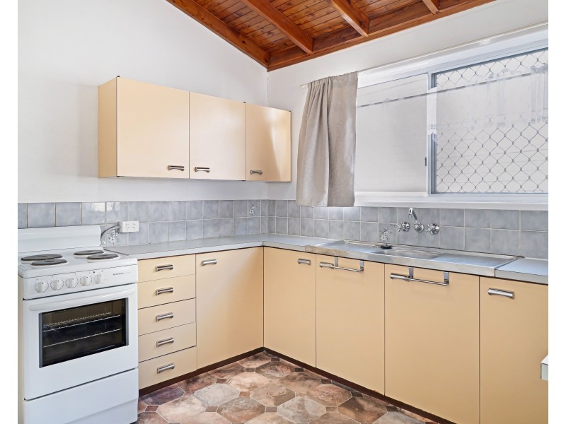 Unit 1/241 South Street, South Toowoomba QLD 4350