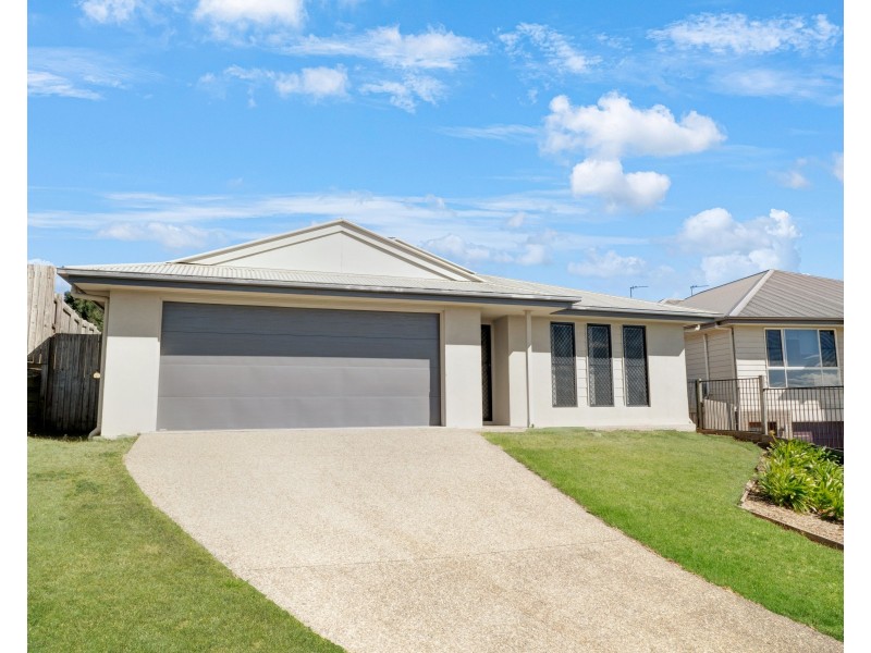 12 Felix Street, Cranley QLD 4350