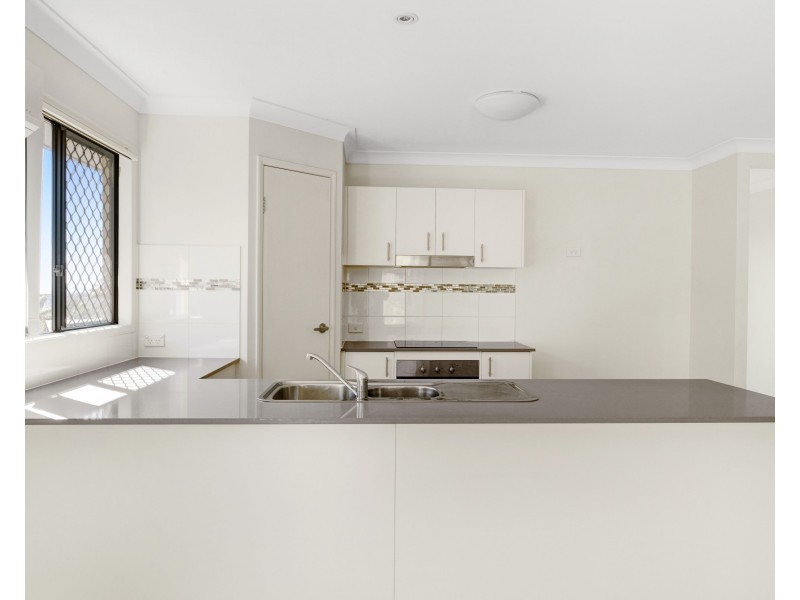 12 Felix Street, Cranley QLD 4350