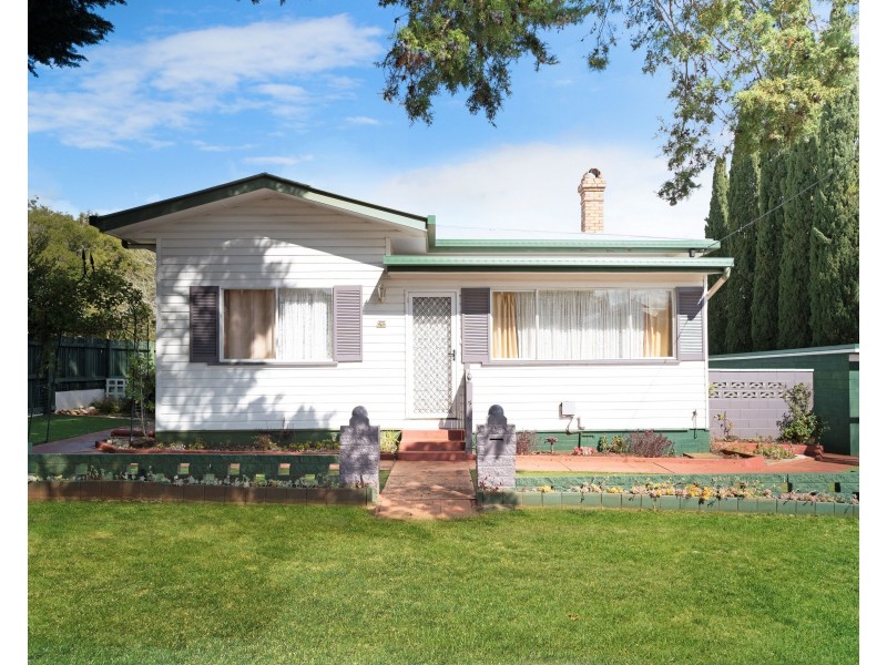 2 George Street, East Toowoomba QLD 4350