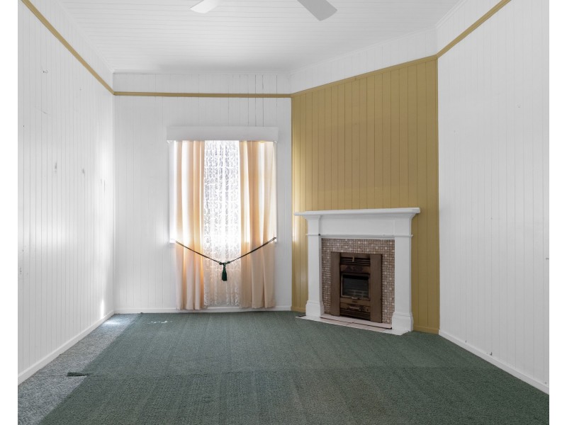 2 George Street, East Toowoomba QLD 4350