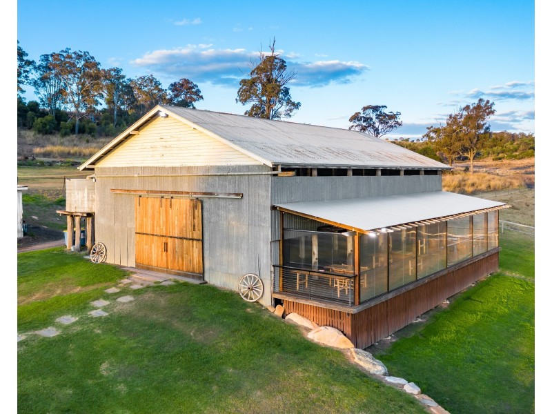 438 Douglas Plainby Road, Douglas QLD 4354