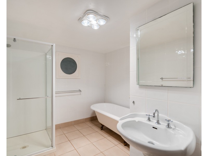 438 Douglas Plainby Road, Douglas QLD 4354