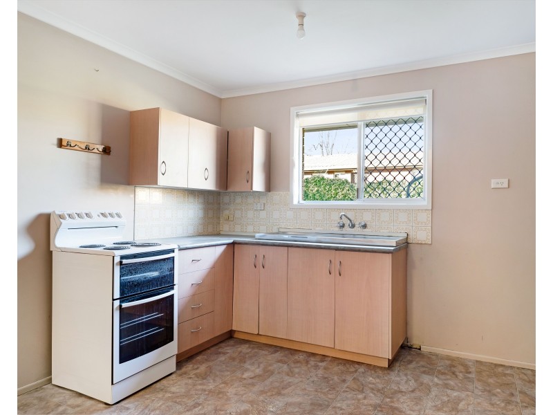 Unit 2/3 Boothby Street, Drayton QLD 4350