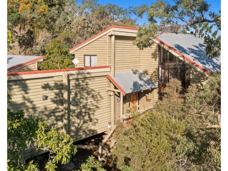 32 Linora Drive, Gowrie Mountain QLD 4350