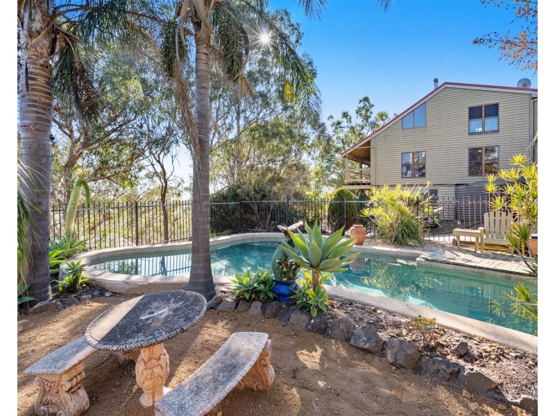32 Linora Drive, Gowrie Mountain QLD 4350