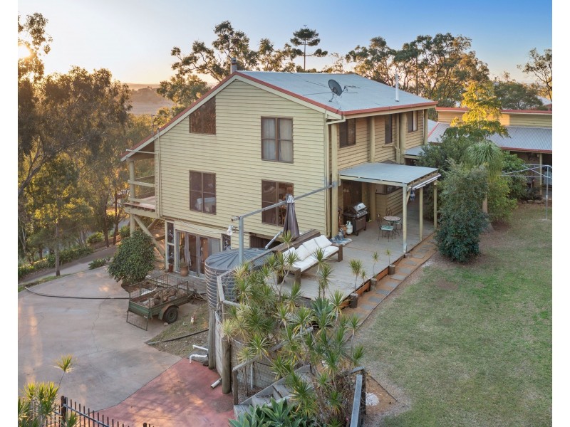32 Linora Drive, Gowrie Mountain QLD 4350