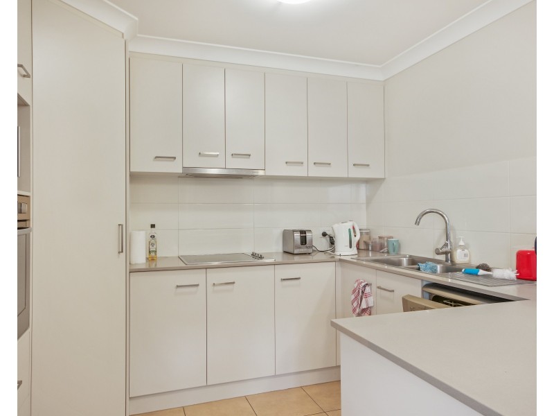 Unit 15/16 Anzac Avenue, Newtown QLD 4350