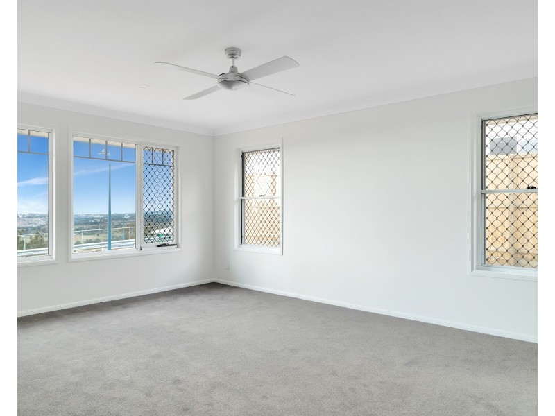 79 Adelaide Street, Cranley QLD 4350