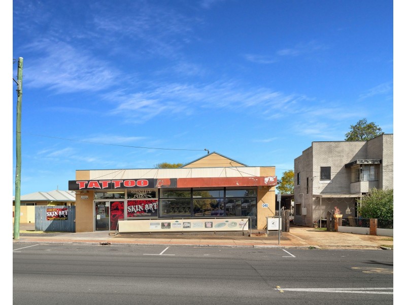 Shop B/340 Alderley Street, Kearneys Spring QLD 4350