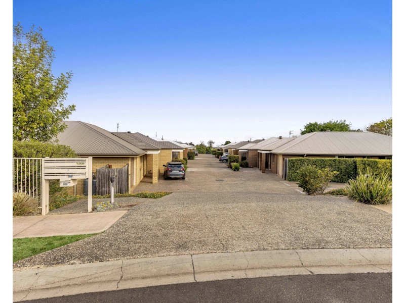 Unit 9/98 Main Street, Westbrook QLD 4350