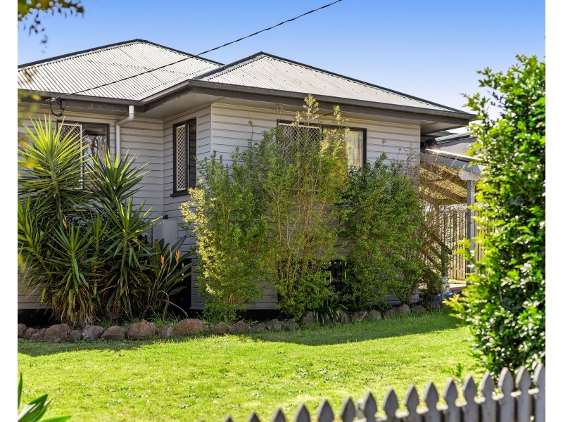 9 Kelly Street, Harlaxton QLD 4350