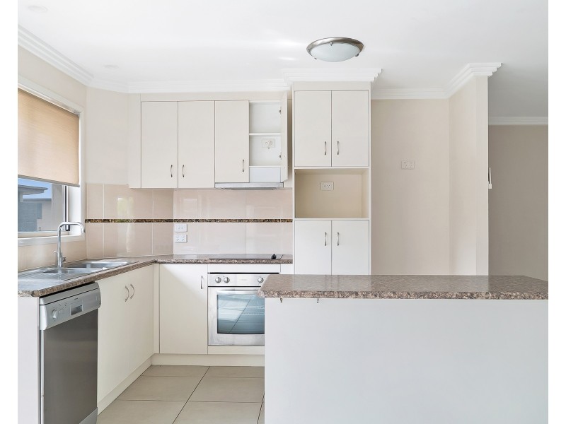 Unit 11/381 Greenwattle Street, Wilsonton QLD 4350