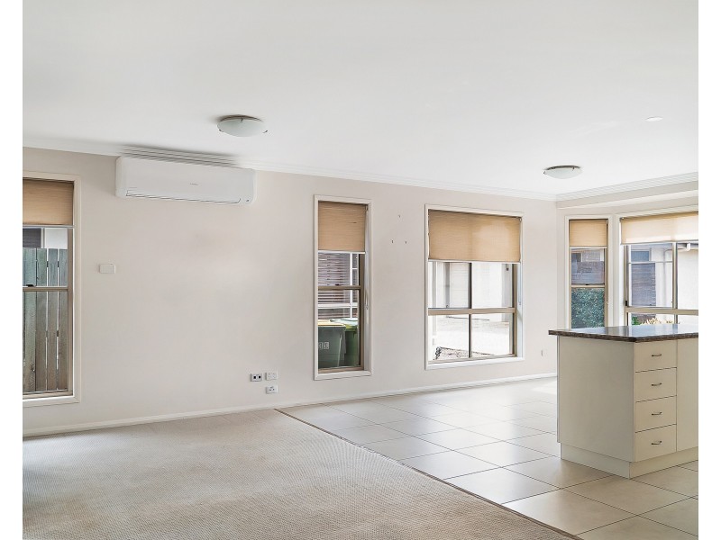 Unit 11/381 Greenwattle Street, Wilsonton QLD 4350