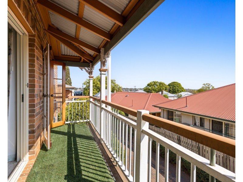 Unit 4/120 Neil Street, South Toowoomba QLD 4350