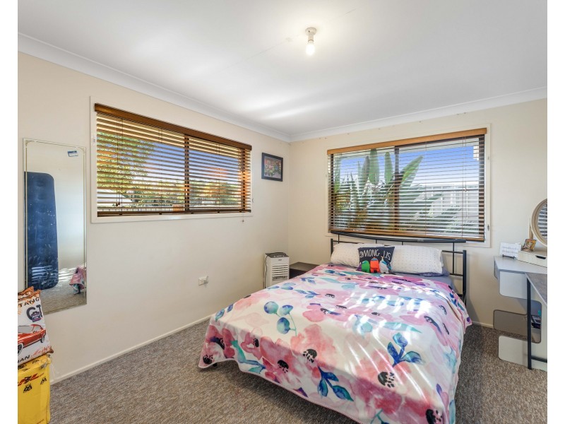 27 McFarlane Street, Wilsonton QLD 4350