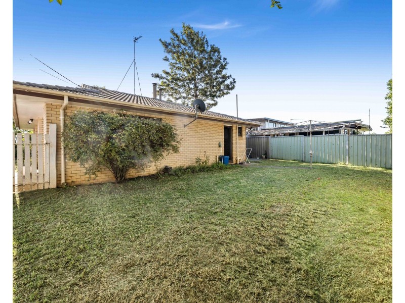 27 McFarlane Street, Wilsonton QLD 4350