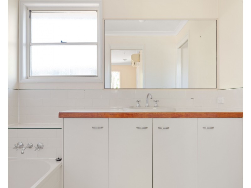Unit 2/38 Cohoe Street, Rangeville QLD 4350
