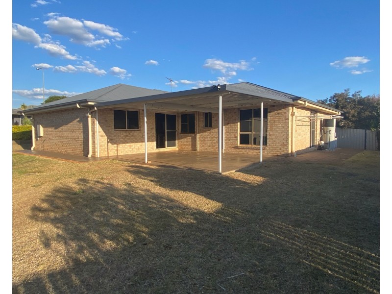 12 Oliver Street, Highfields QLD 4352