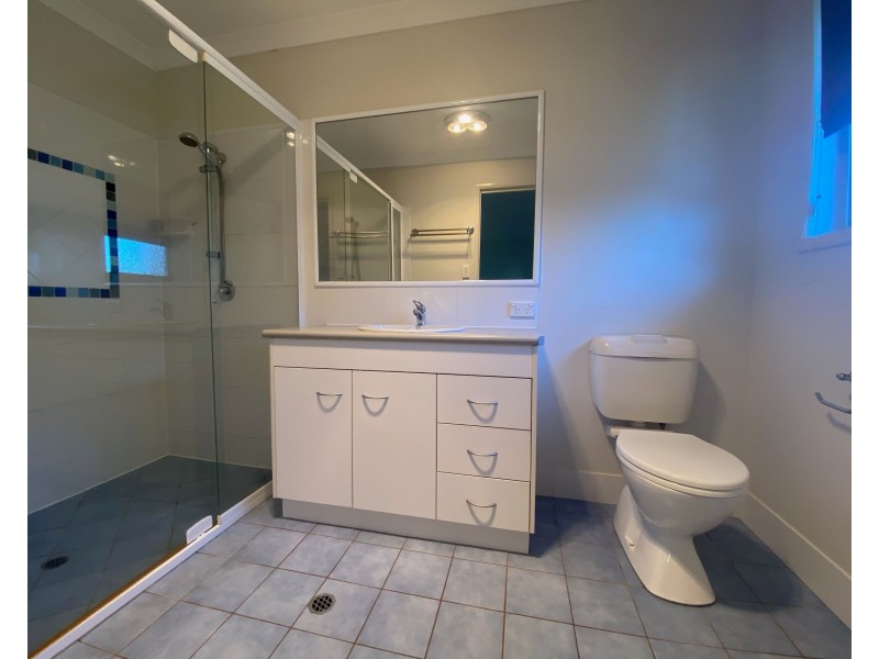 12 Oliver Street, Highfields QLD 4352