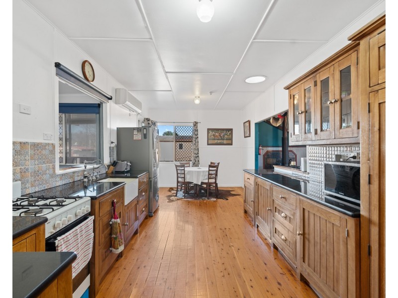 20 George Street, Clifton QLD 4361