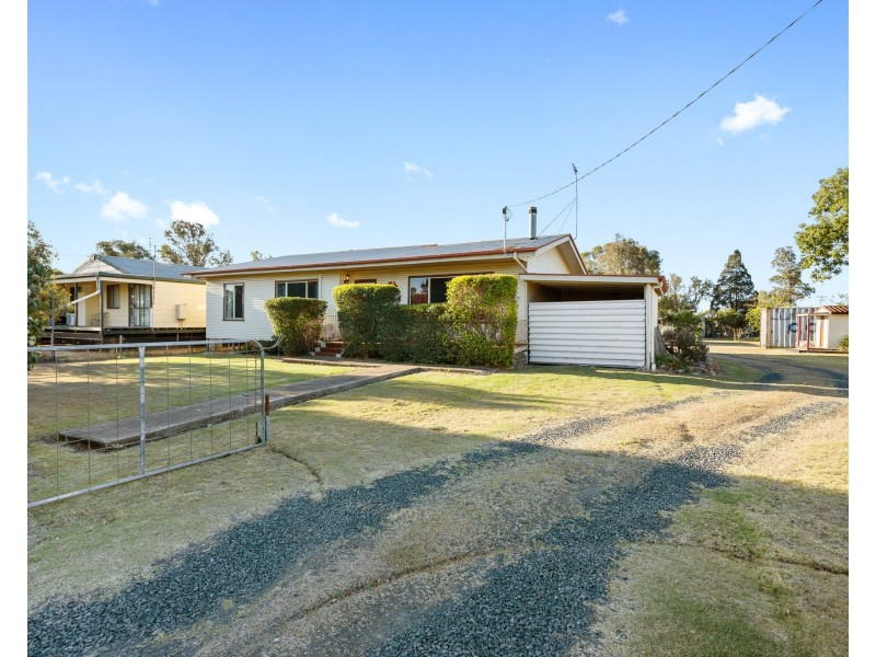 20 George Street, Clifton QLD 4361