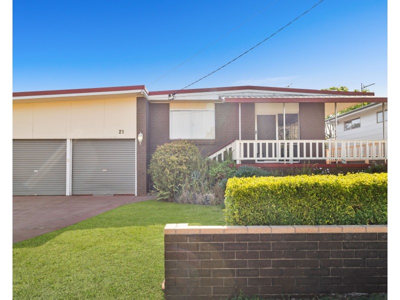 21 Brown Street, Rockville QLD 4350