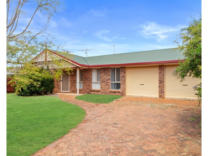 16 Carmen Street, Kearneys Spring QLD 4350