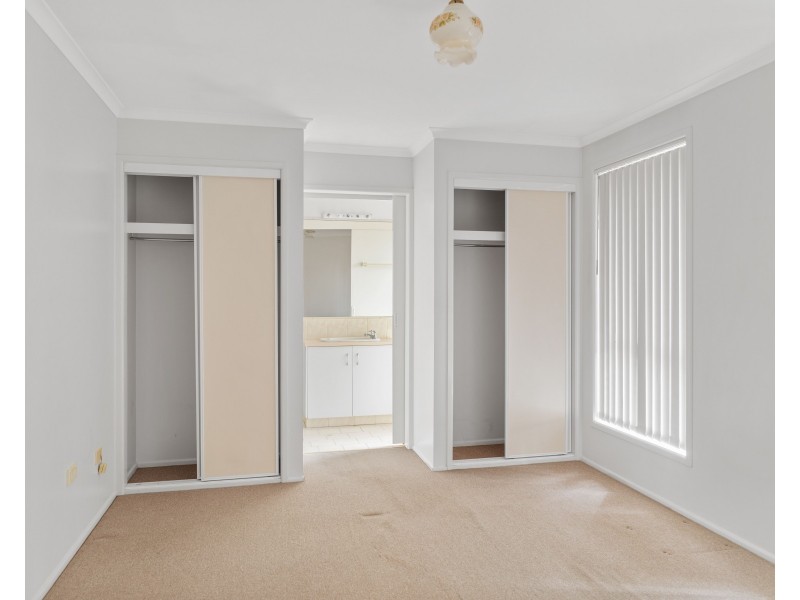 16 Carmen Street, Kearneys Spring QLD 4350