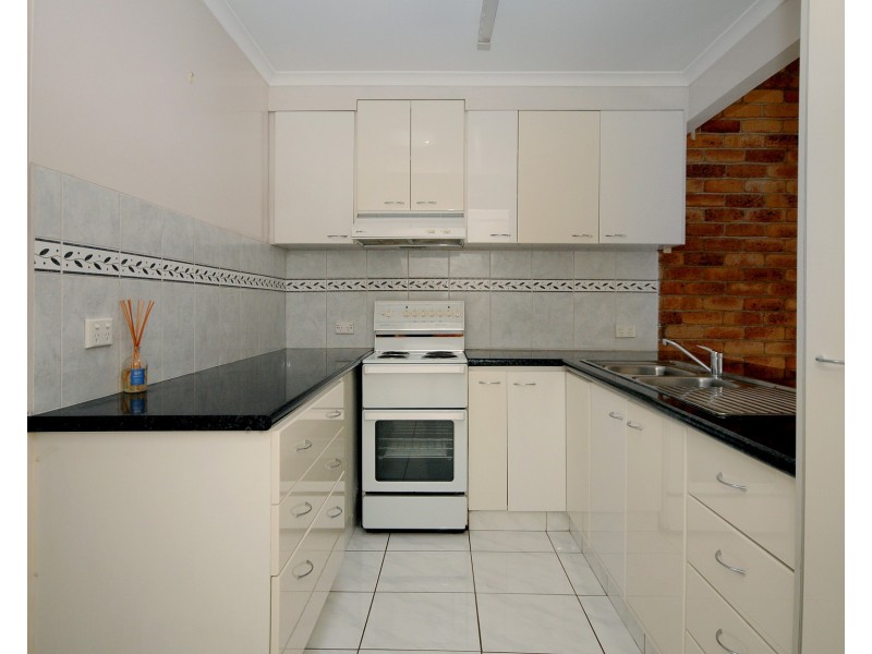 Unit 2/39 Anzac Avenue, Newtown QLD 4350