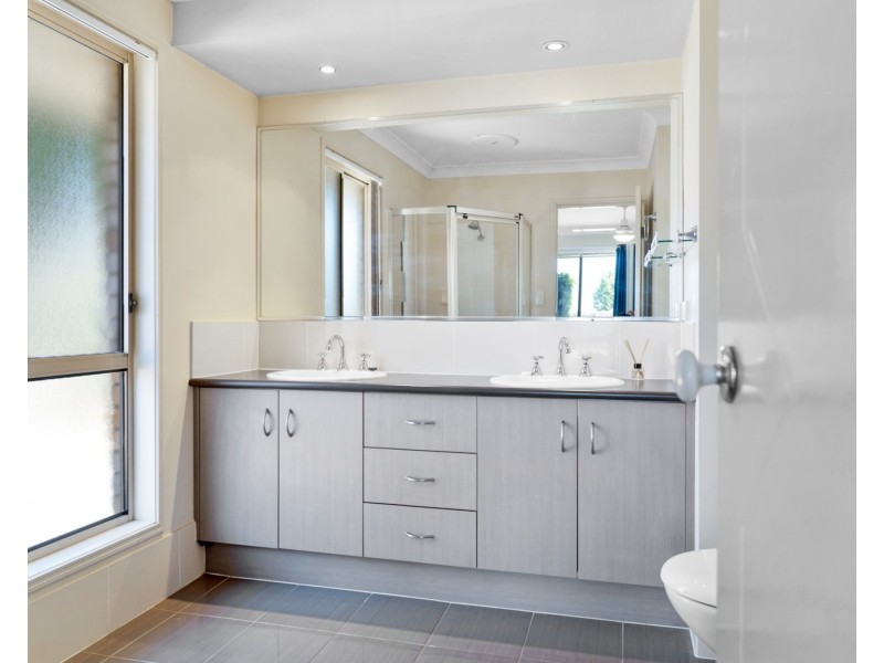69 Polzin Road, Highfields QLD 4352