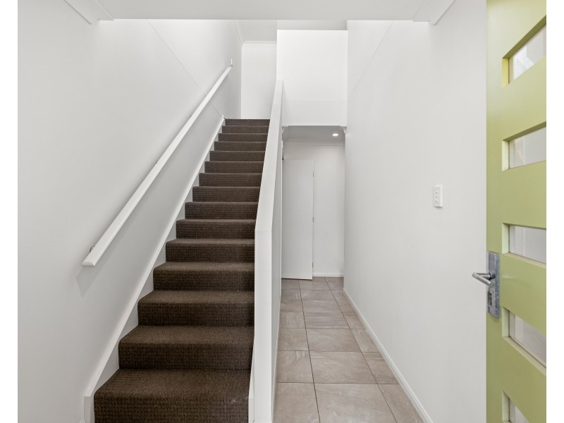 Unit 4/397 Stenner Street, Kearneys Spring QLD 4350