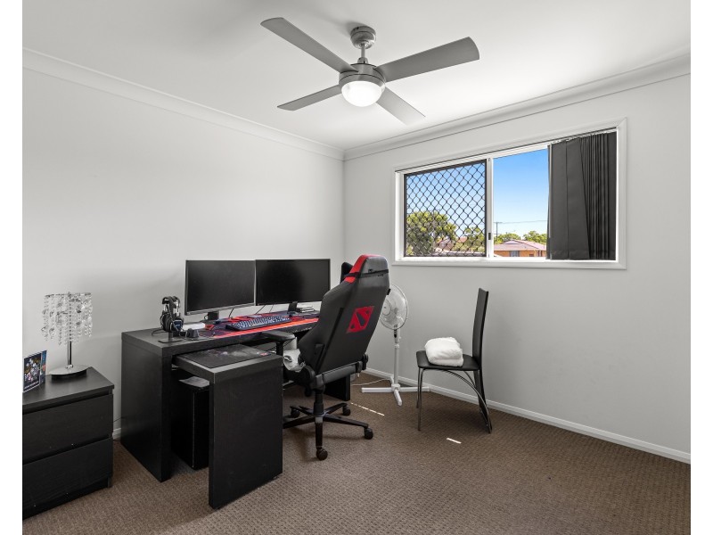 Unit 4/397 Stenner Street, Kearneys Spring QLD 4350